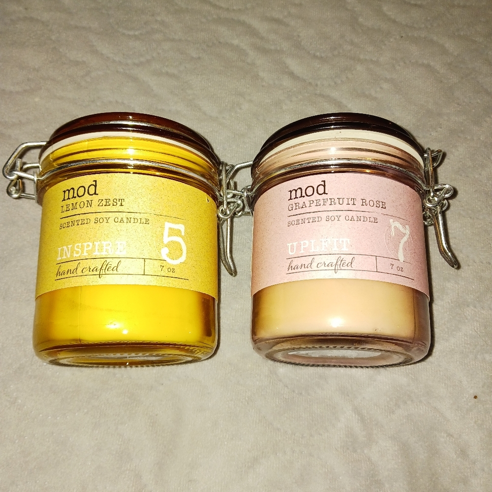 NWT! Set Of 2 Mod Candles